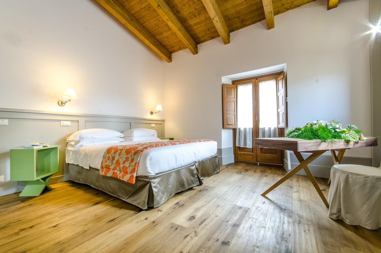 Santacroce Guesthouse Abruzzoスルモナ エクステリア 写真