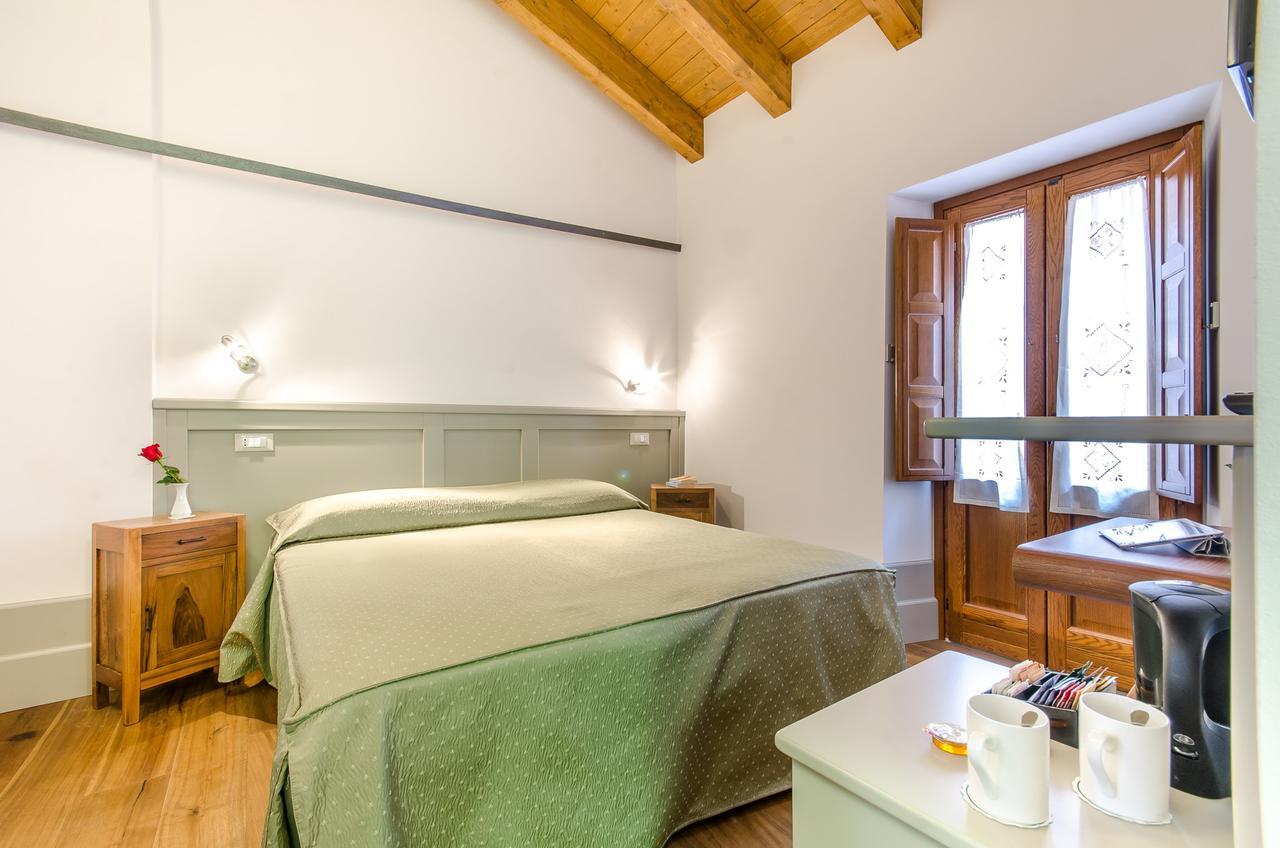 Santacroce Guesthouse Abruzzoスルモナ エクステリア 写真