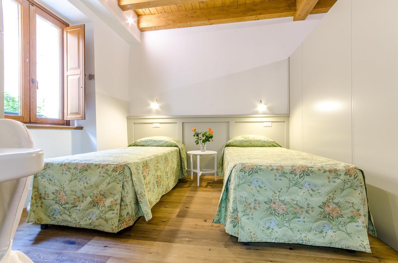 Santacroce Guesthouse Abruzzoスルモナ エクステリア 写真