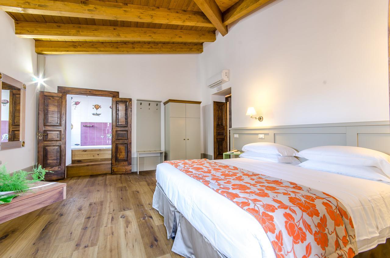 Santacroce Guesthouse Abruzzoスルモナ エクステリア 写真