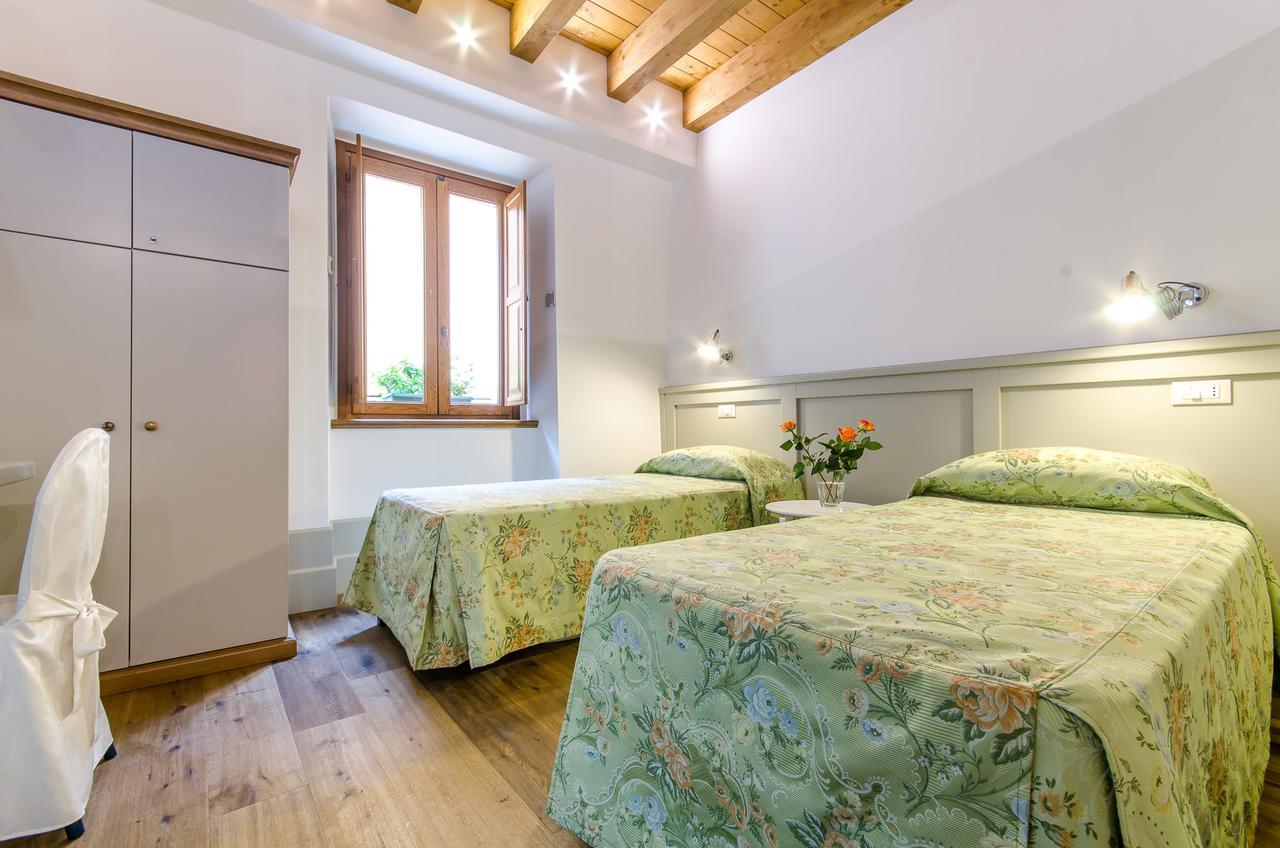 Santacroce Guesthouse Abruzzoスルモナ エクステリア 写真